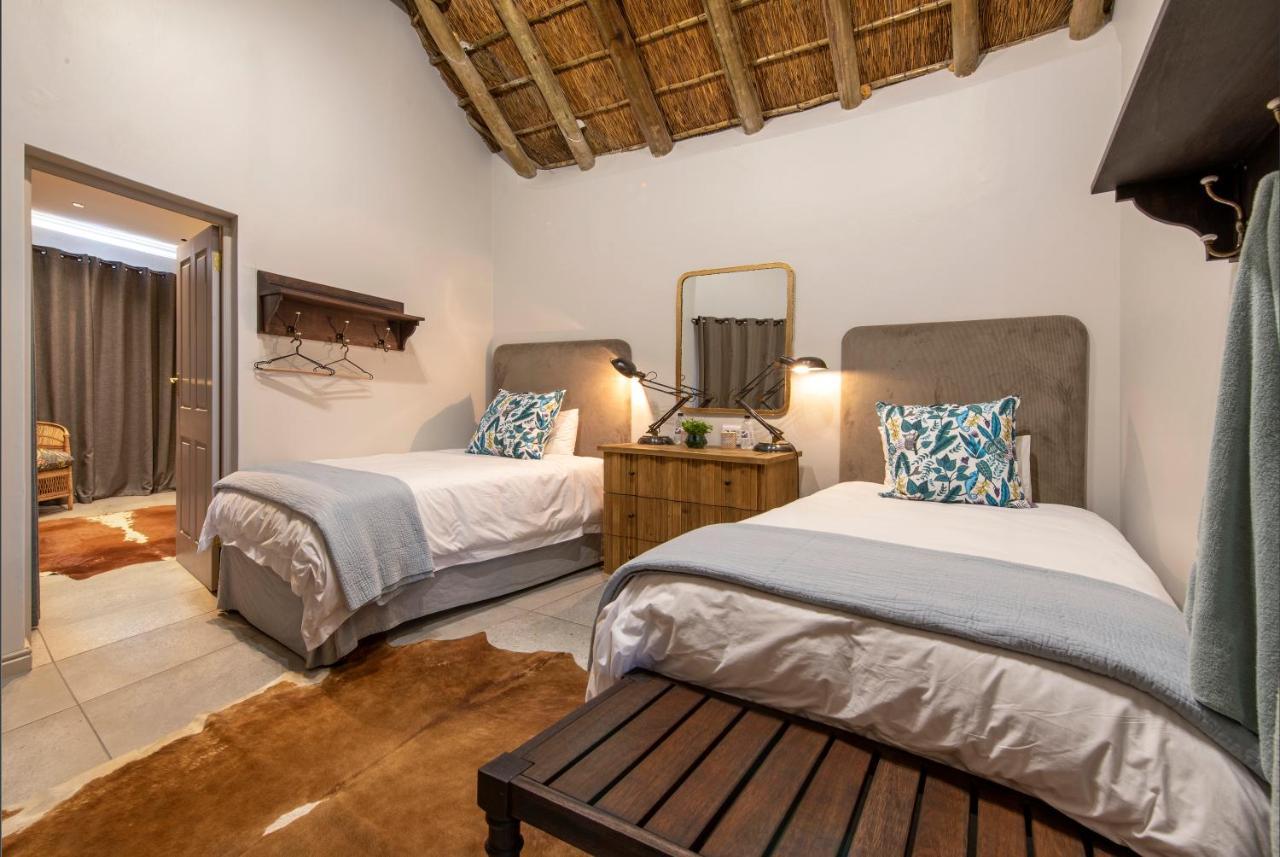 Burlington Bush Cottages By The Oyster Collection Salem Экстерьер фото
